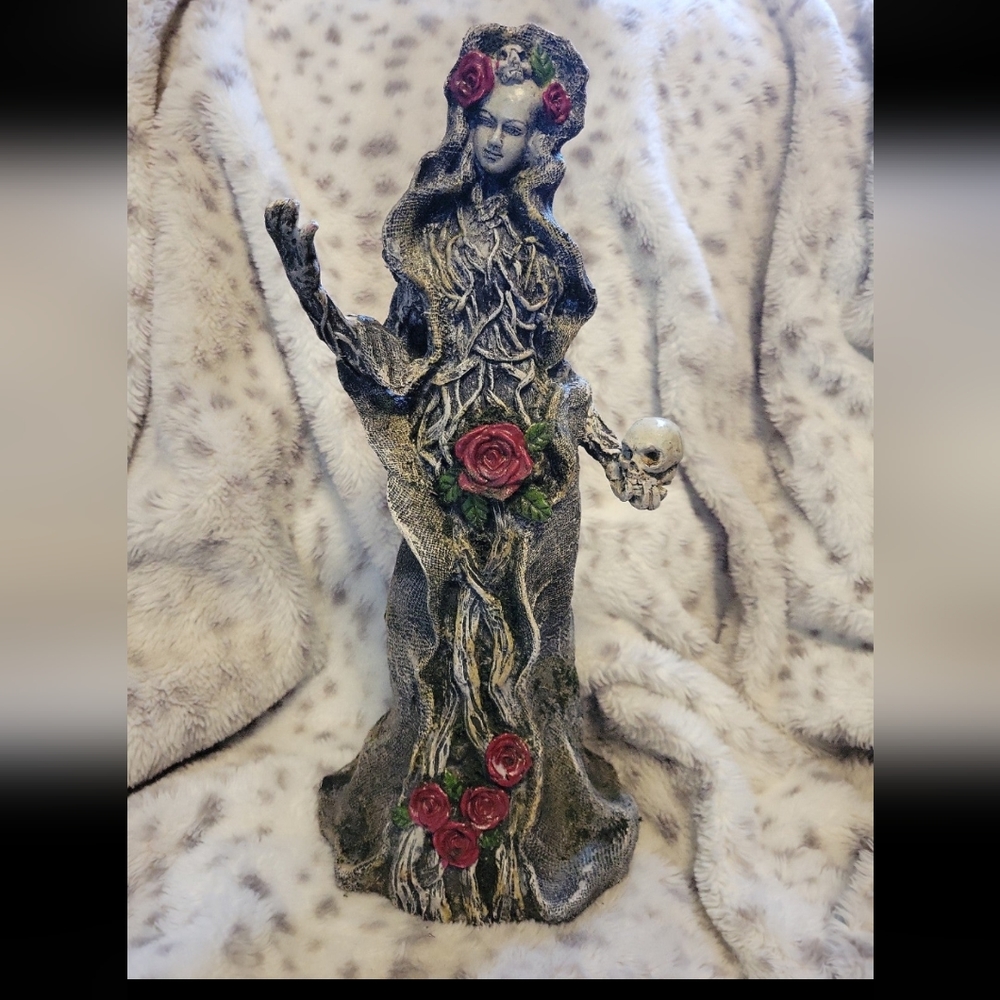 Halloween Tabletop Decoration- Lady Death